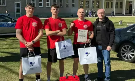 Zdjęcie do Drużyna Zespołu Szk&oacute;ł w Kaliszu Pomorskim ponownie na podium wojew&oacute;dzkiego konkursu strzeleckiego z elementami pierwszej pomocy w Szczecinie